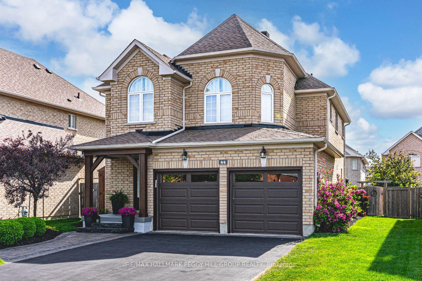Photo 1 of 44 Tudor Crescent, Barrie, Innis-Shore — HOMEH