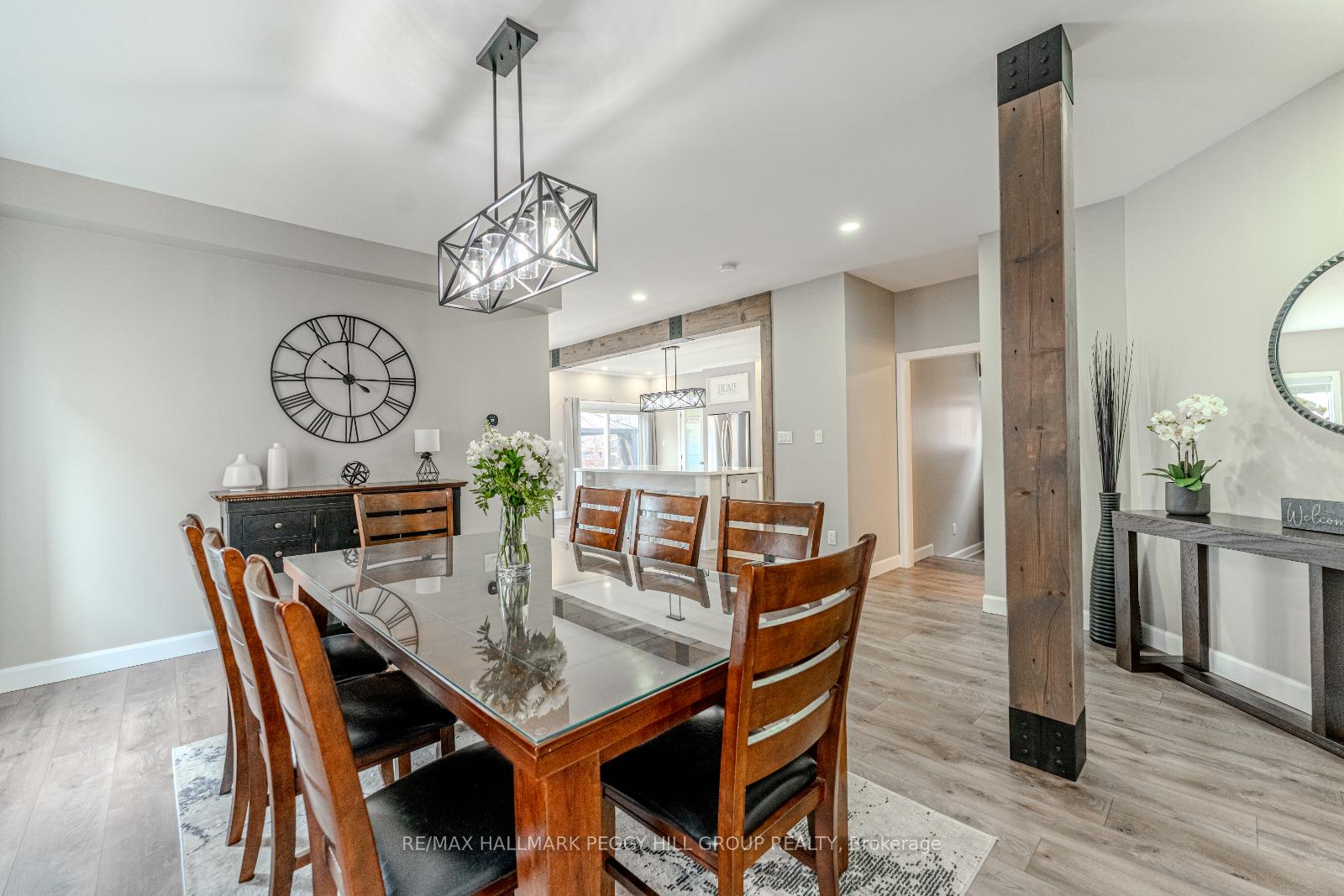 Photo 8 of 44 Tudor Crescent, Barrie, Innis-Shore — HOMEH