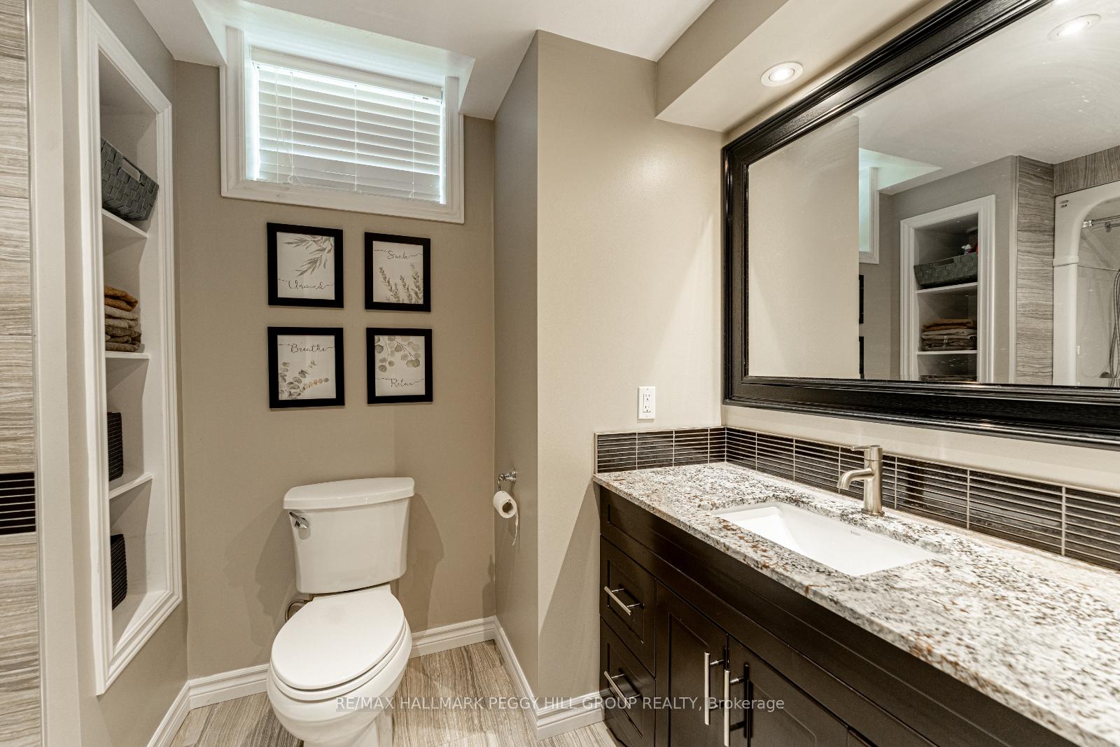 Photo 15 of 44 Tudor Crescent, Barrie, Innis-Shore — HOMEH