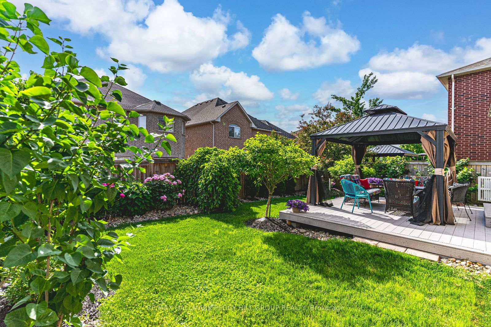 Photo 20 of 44 Tudor Crescent, Barrie, Innis-Shore — HOMEH