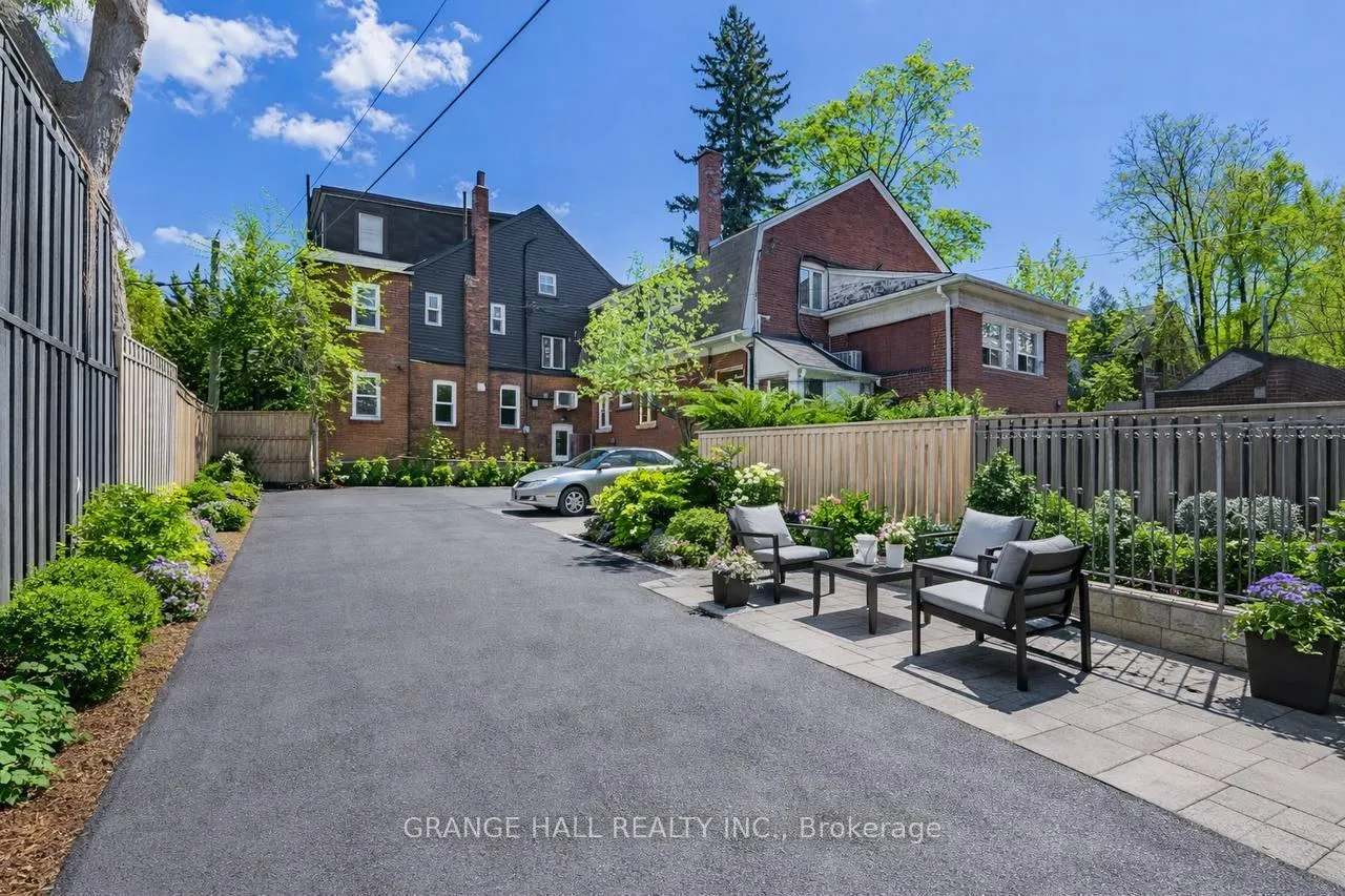 Photo 6 of 189 Parkside Drive, Toronto, High Park-Swansea — HOMEH