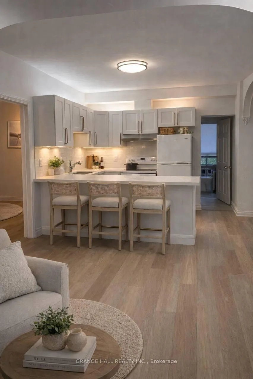 Photo 13 of 189 Parkside Drive, Toronto, High Park-Swansea — HOMEH