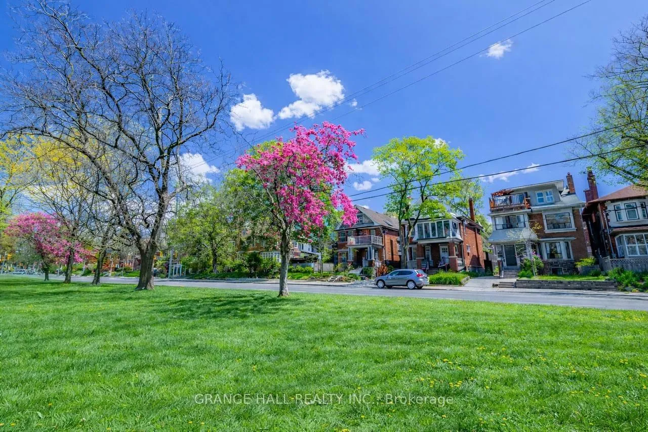Photo 25 of 189 Parkside Drive, Toronto, High Park-Swansea — HOMEH