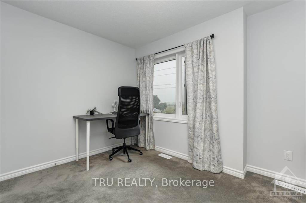 Photo 2 of 422 Lapland, Ottawa, Kanata - Emerald Meadows/Trailwest — HOMEH
