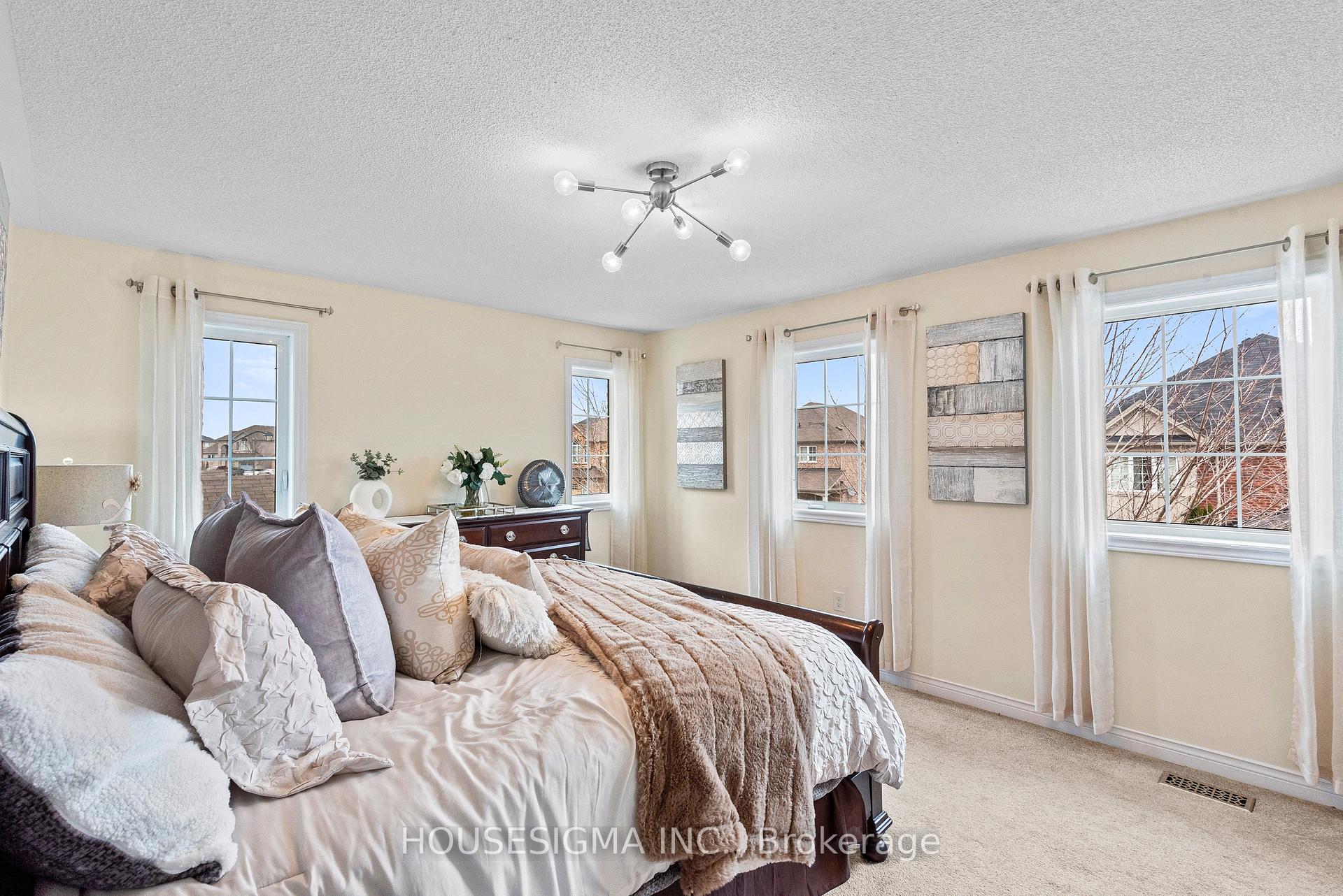 Photo 25 of 39 Luce Drive, Ajax, Northeast Ajax — HOMEH