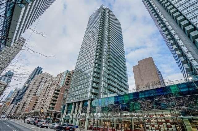Front of Unit 1504, 37 Grosvenor Street