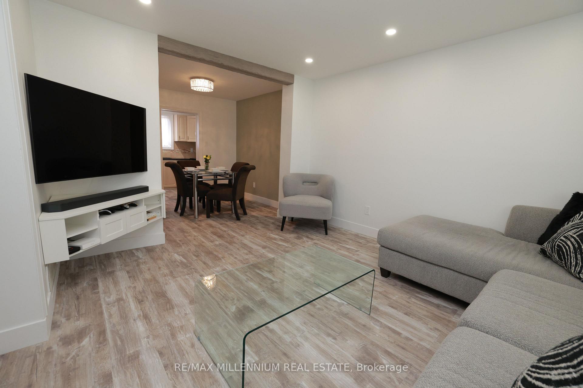 Photo 32 of 10 Manderley Place, Brampton, Central Park — HOMEH