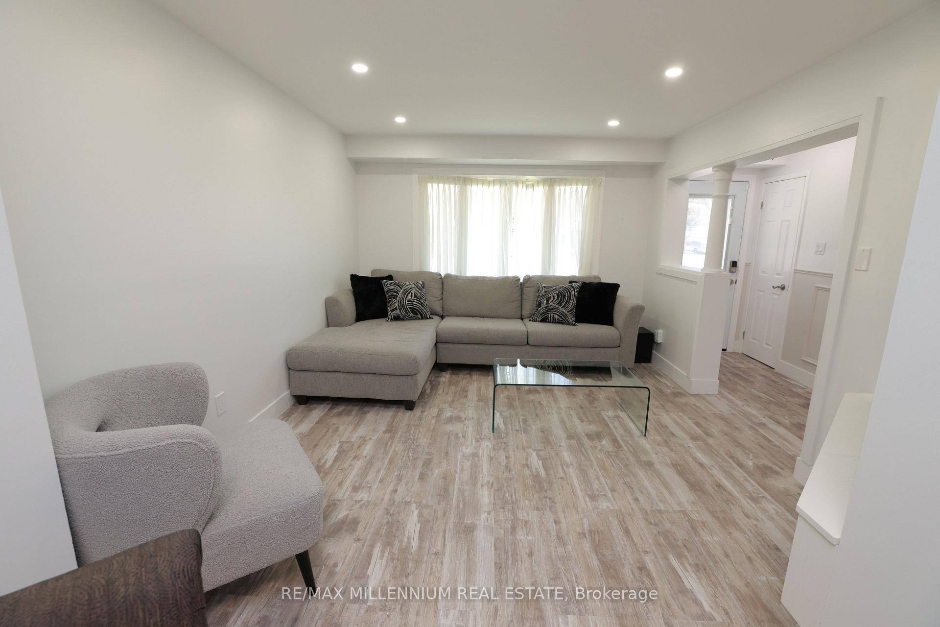 Photo 31 of 10 Manderley Place, Brampton, Central Park — HOMEH