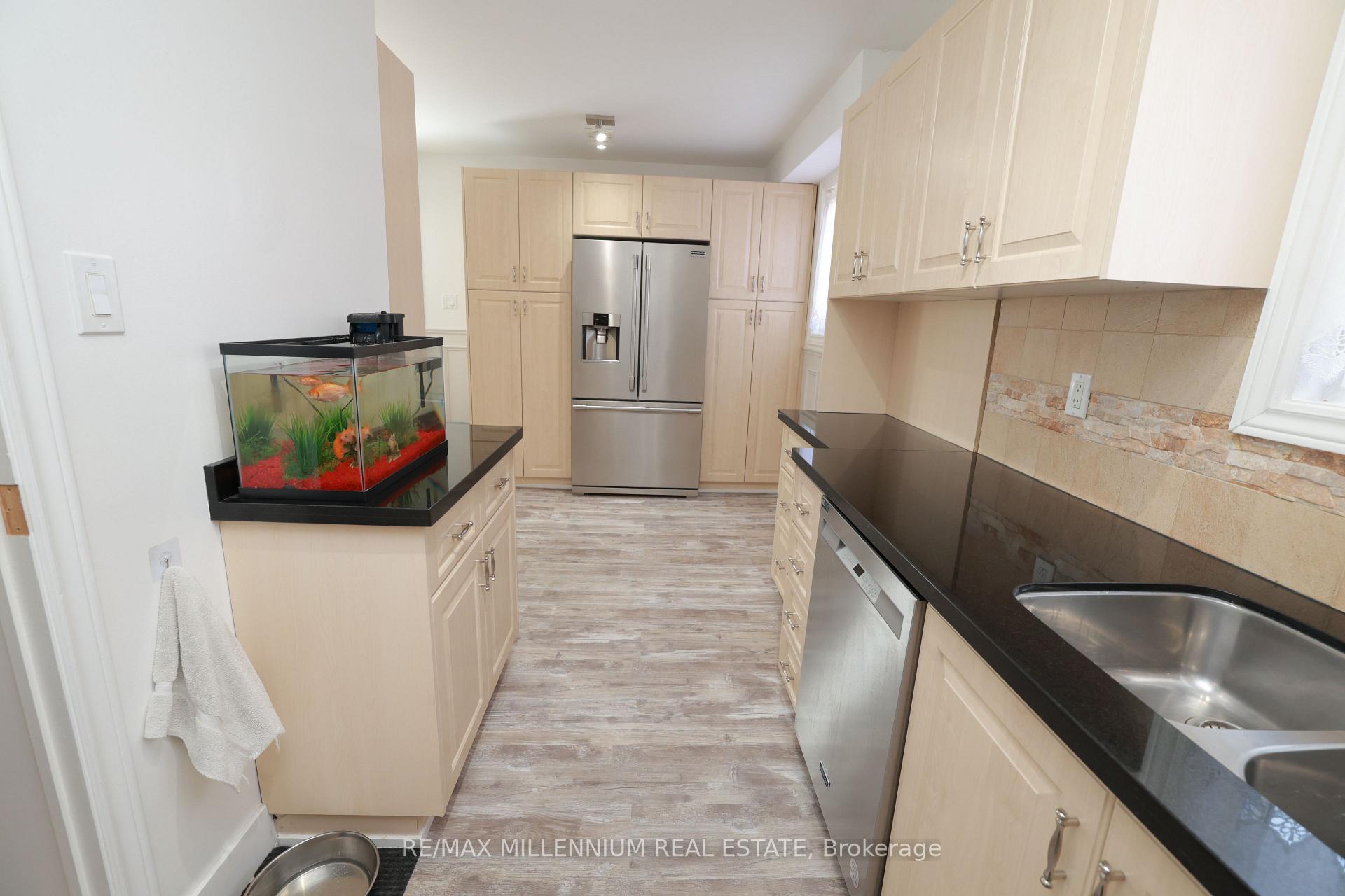 Photo 7 of 10 Manderley Place, Brampton, Central Park — HOMEH