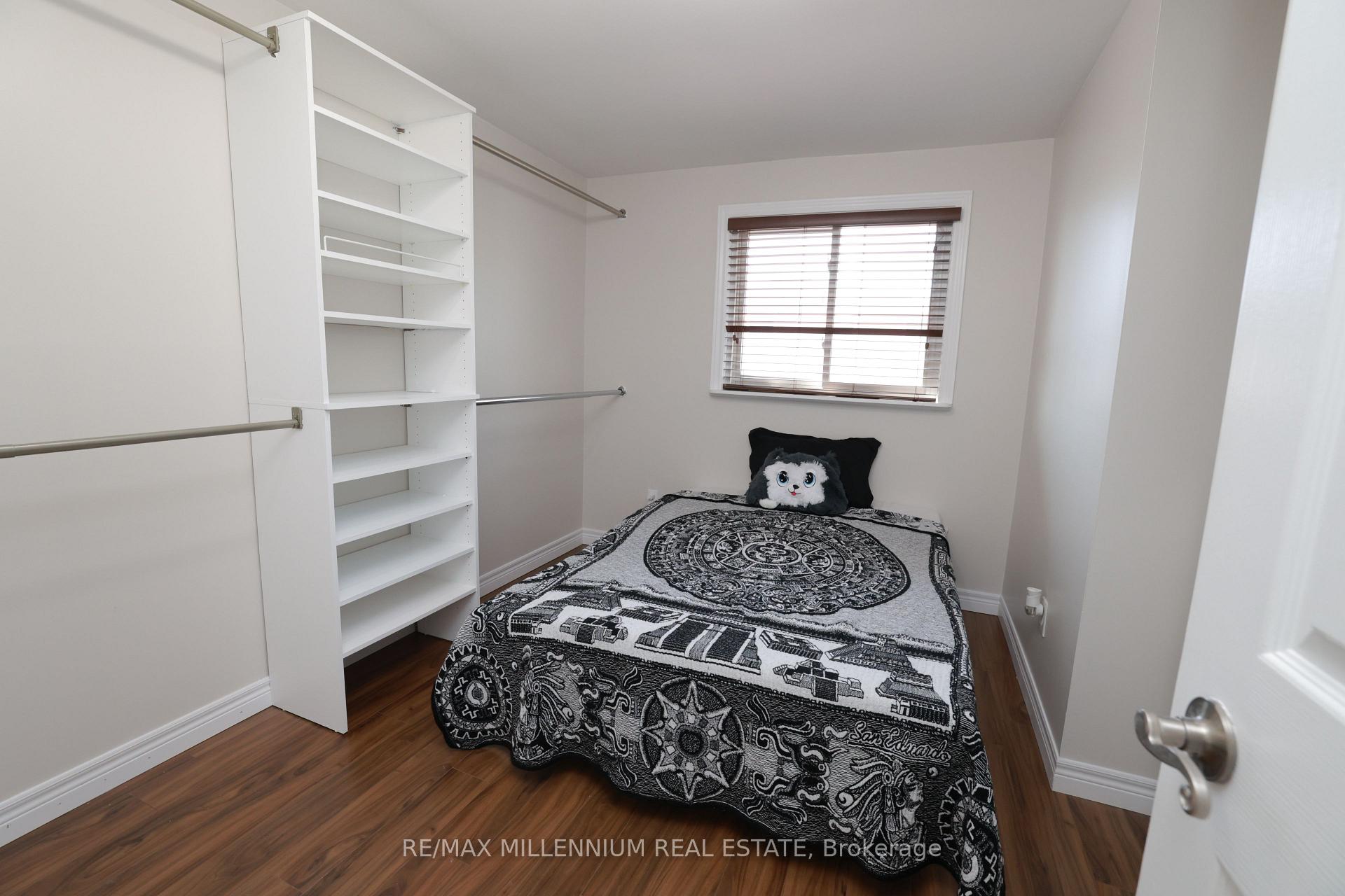 Photo 18 of 10 Manderley Place, Brampton, Central Park — HOMEH
