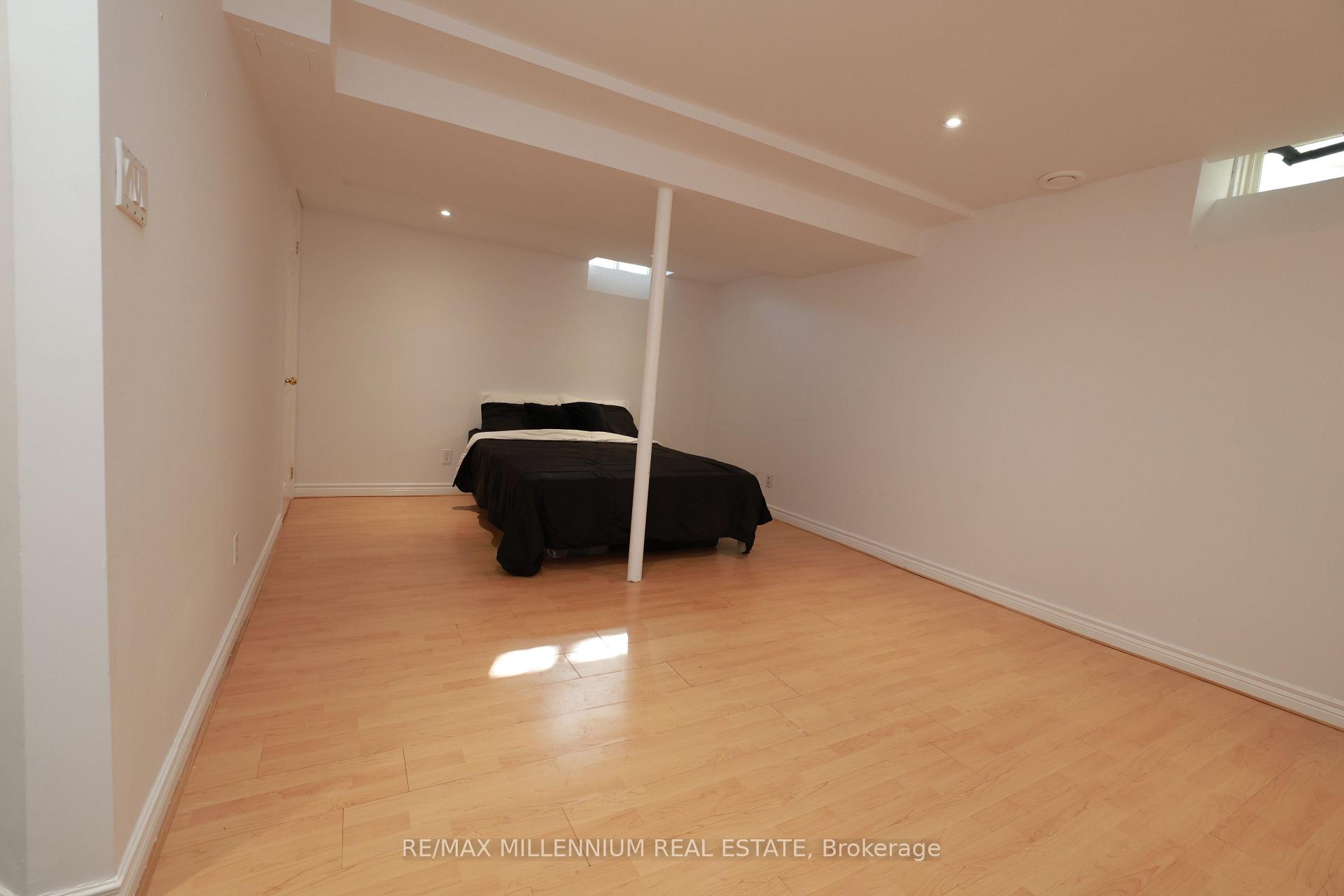 Photo 17 of 10 Manderley Place, Brampton, Central Park — HOMEH