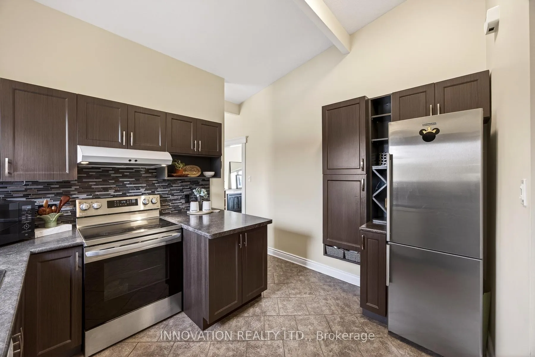 Photo 13 of 24 Harlowe Crescent, Ottawa, Crystal Beach — HOMEH