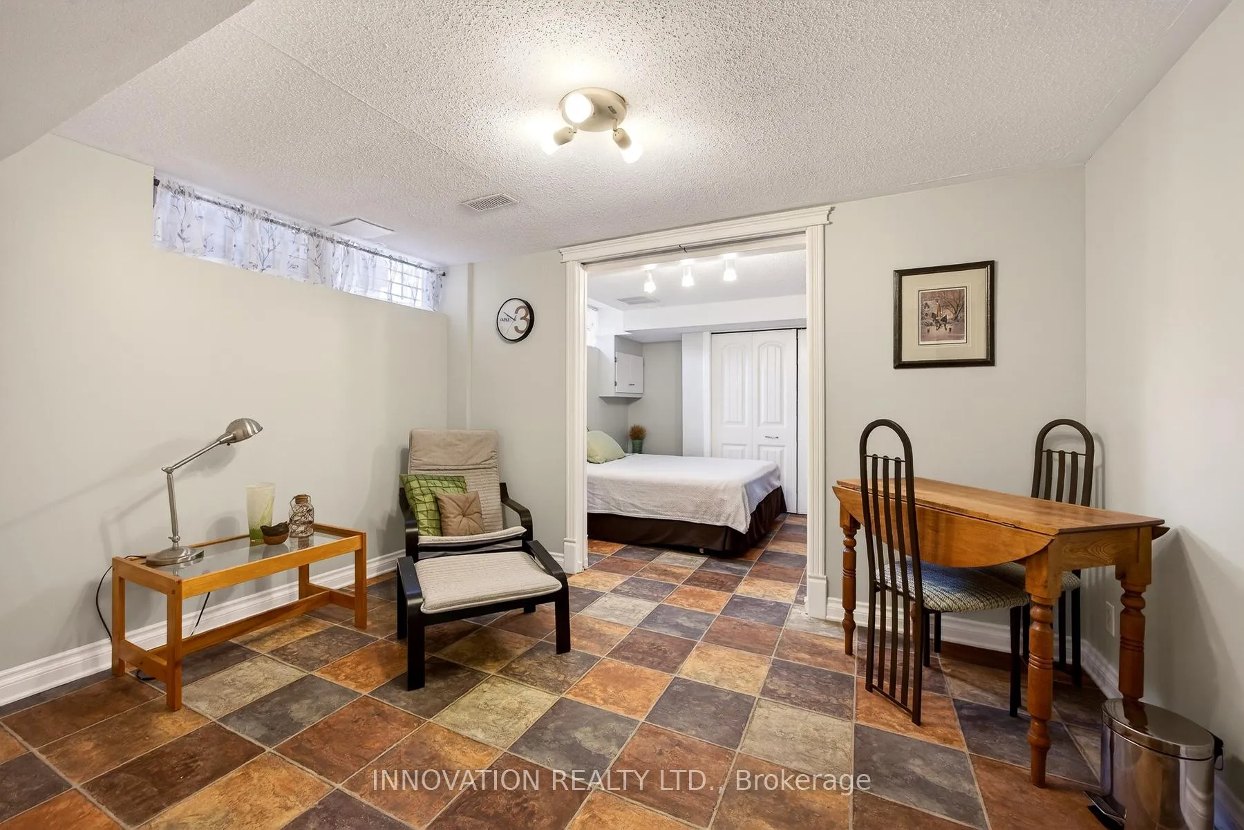 Photo 26 of 24 Harlowe Crescent, Ottawa, Crystal Beach — HOMEH