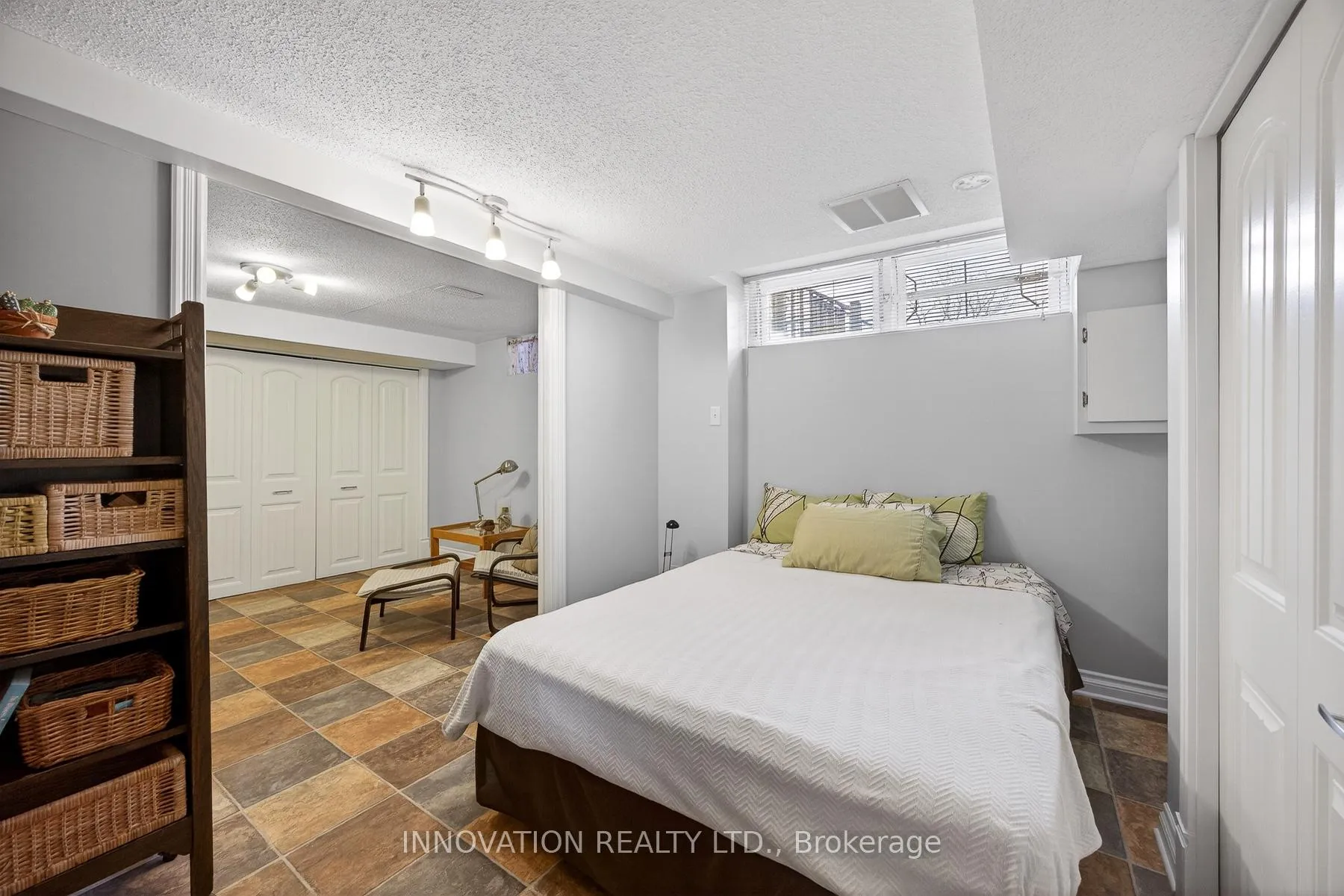 Photo 28 of 24 Harlowe Crescent, Ottawa, Crystal Beach — HOMEH