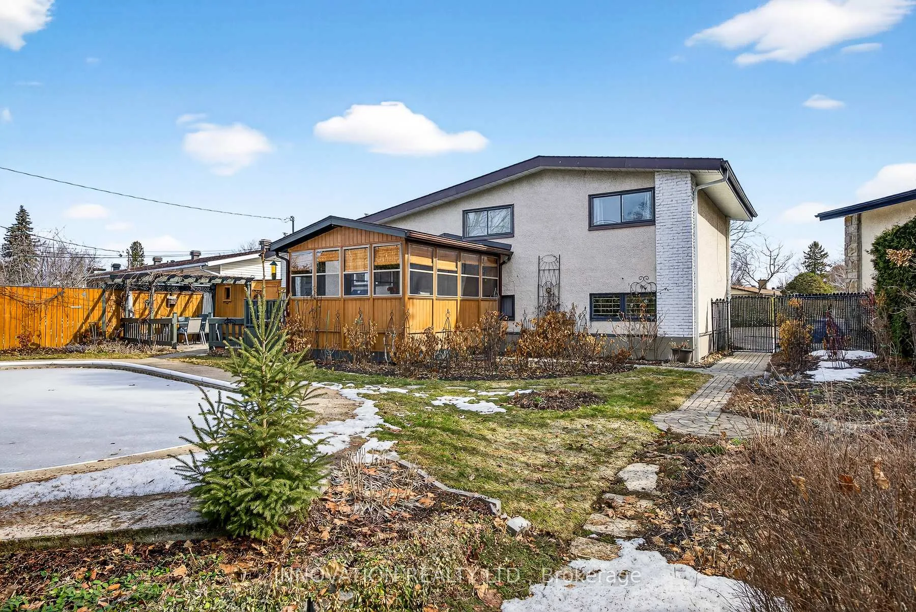 Photo 34 of 24 Harlowe Crescent, Ottawa, Crystal Beach — HOMEH