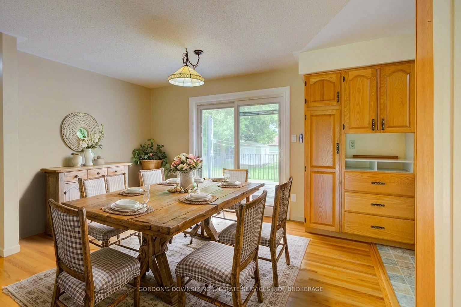 Photo 6 of 175 Elm Street, Gananoque — HOMEH