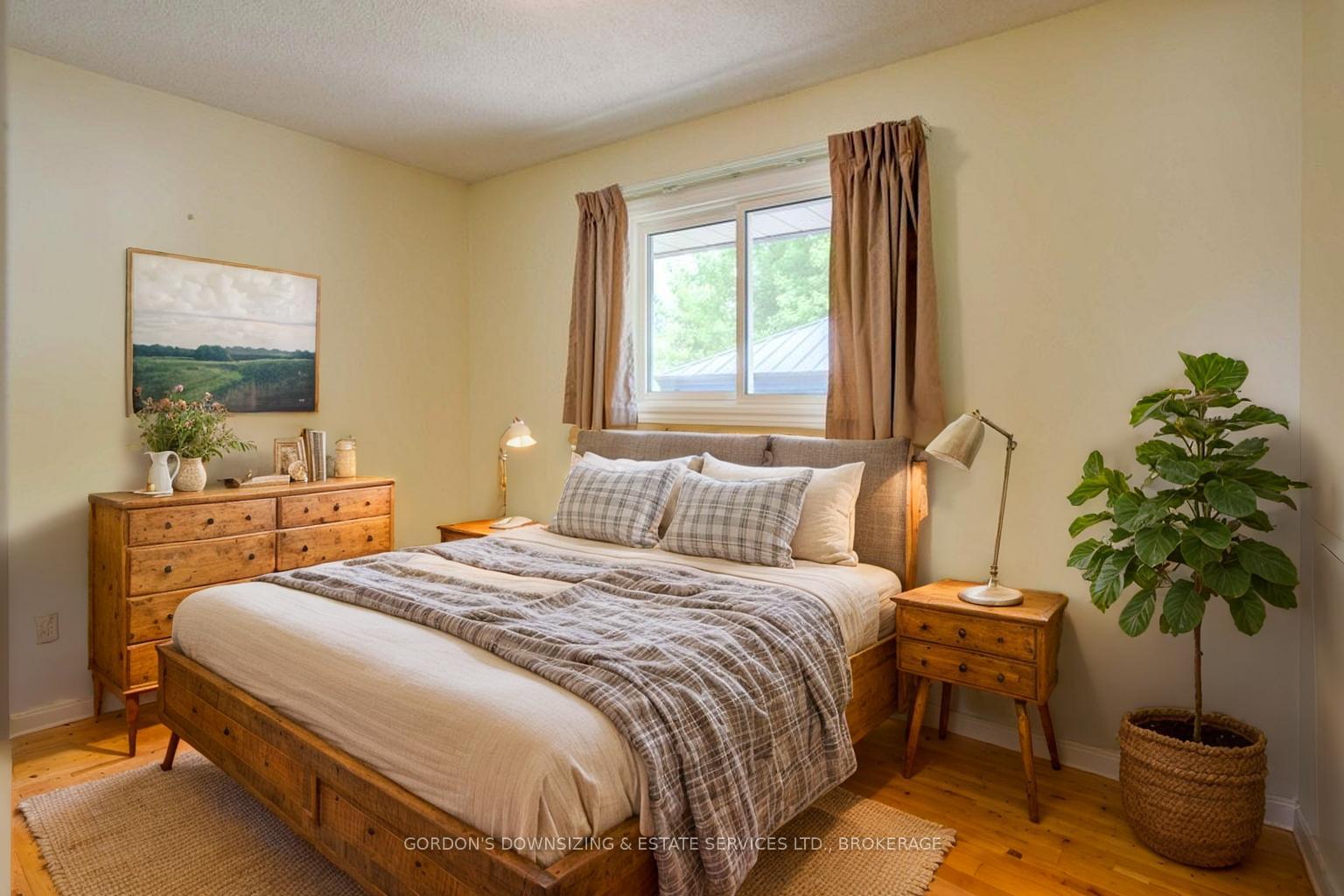 Photo 19 of 175 Elm Street, Gananoque — HOMEH