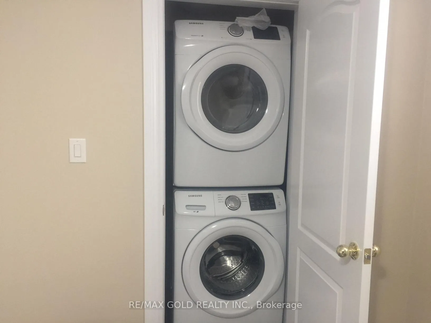 Photo 4 of Unit Lower Level, 27 Thrushwood (Lower) Drive, Barrie, 400 West — HOMEH