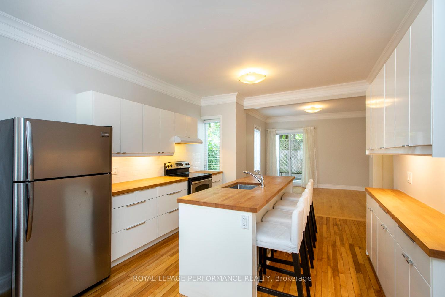 Photo 4 of 32 Pretoria Avenue, Ottawa, Glebe — HOMEH