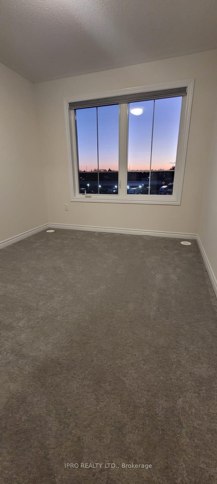 Photo 6 of Unit 11, 470 Beresford Path, Oshawa, Central — HOMEH