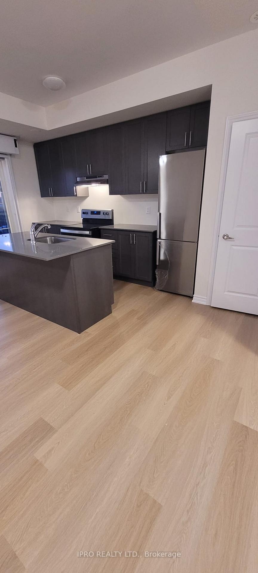 Photo 9 of Unit 11, 470 Beresford Path, Oshawa, Central — HOMEH
