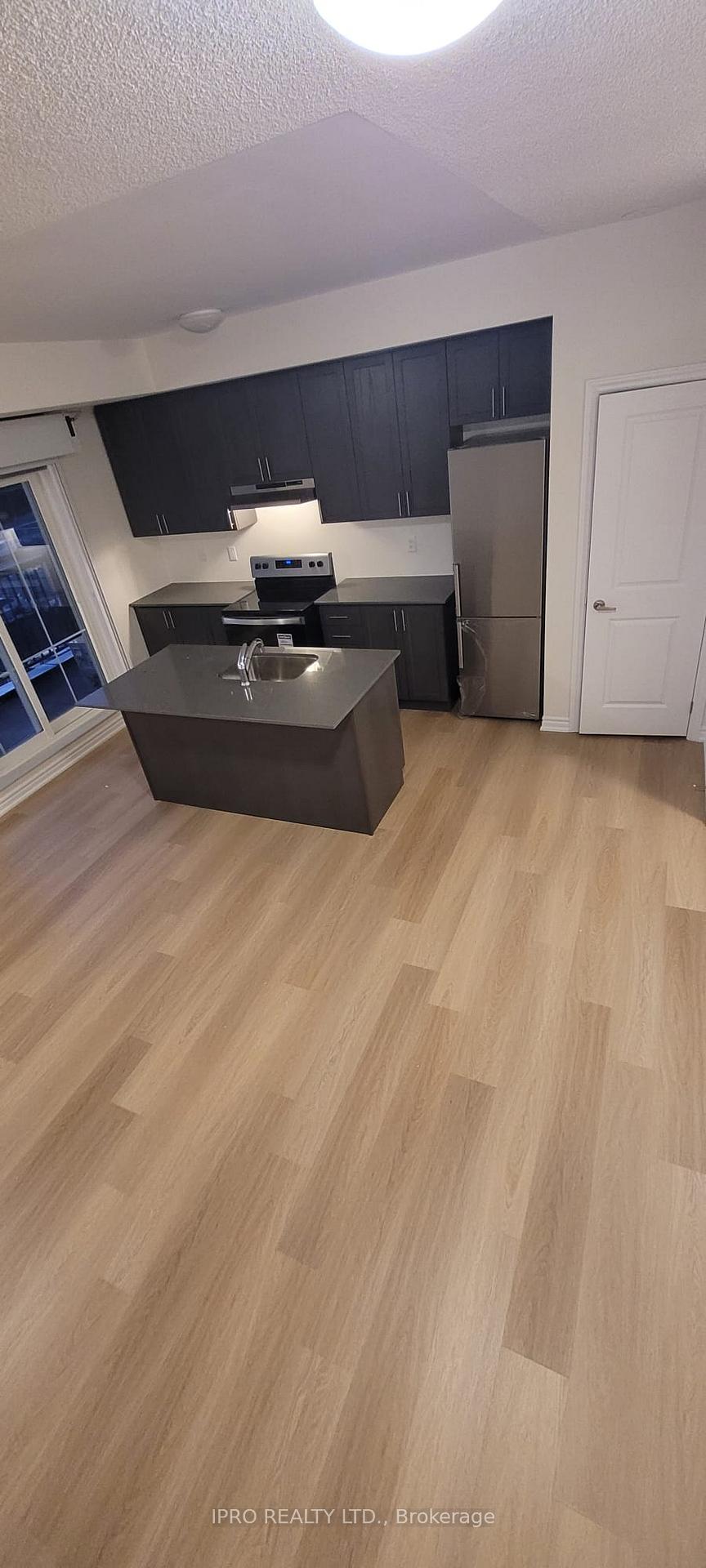 Photo 12 of Unit 11, 470 Beresford Path, Oshawa, Central — HOMEH