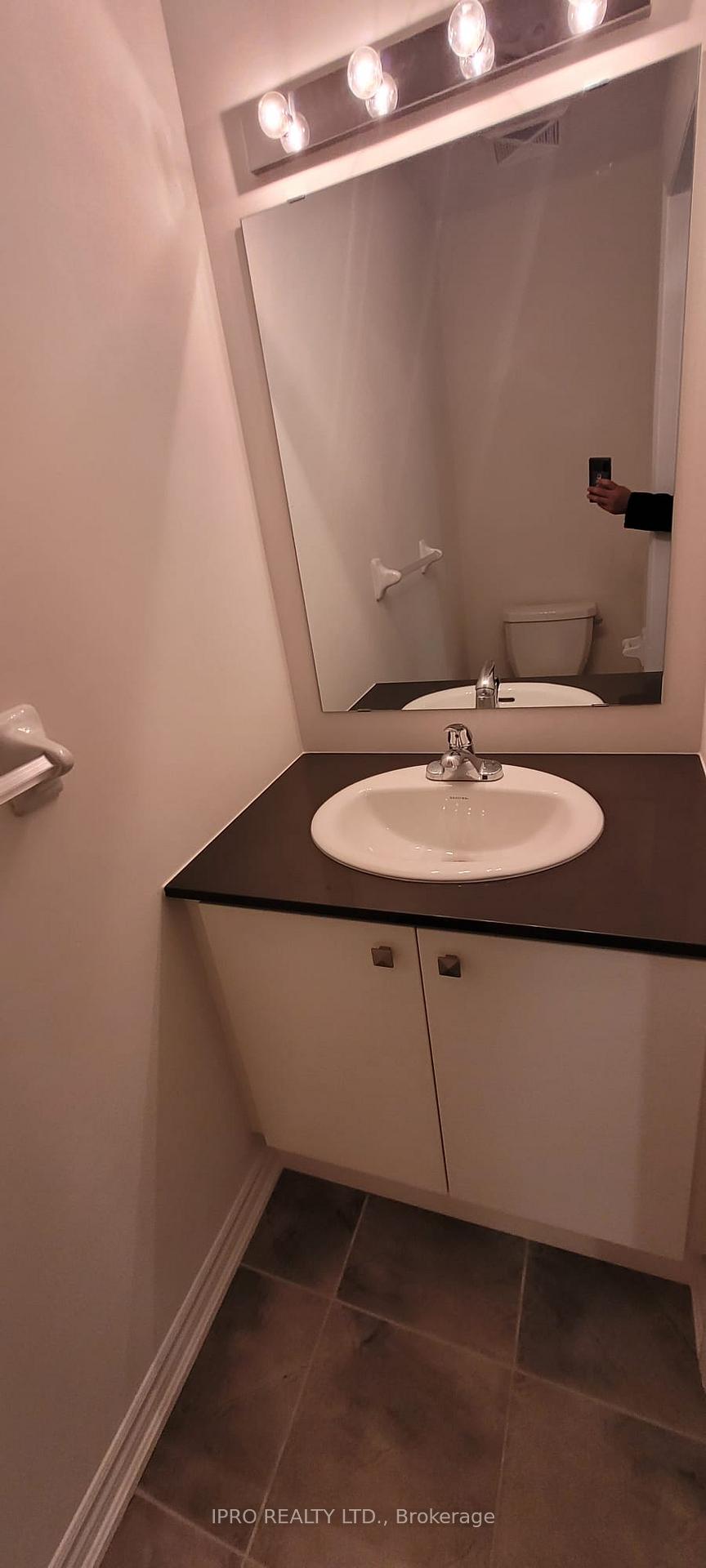 Photo 21 of Unit 11, 470 Beresford Path, Oshawa, Central — HOMEH