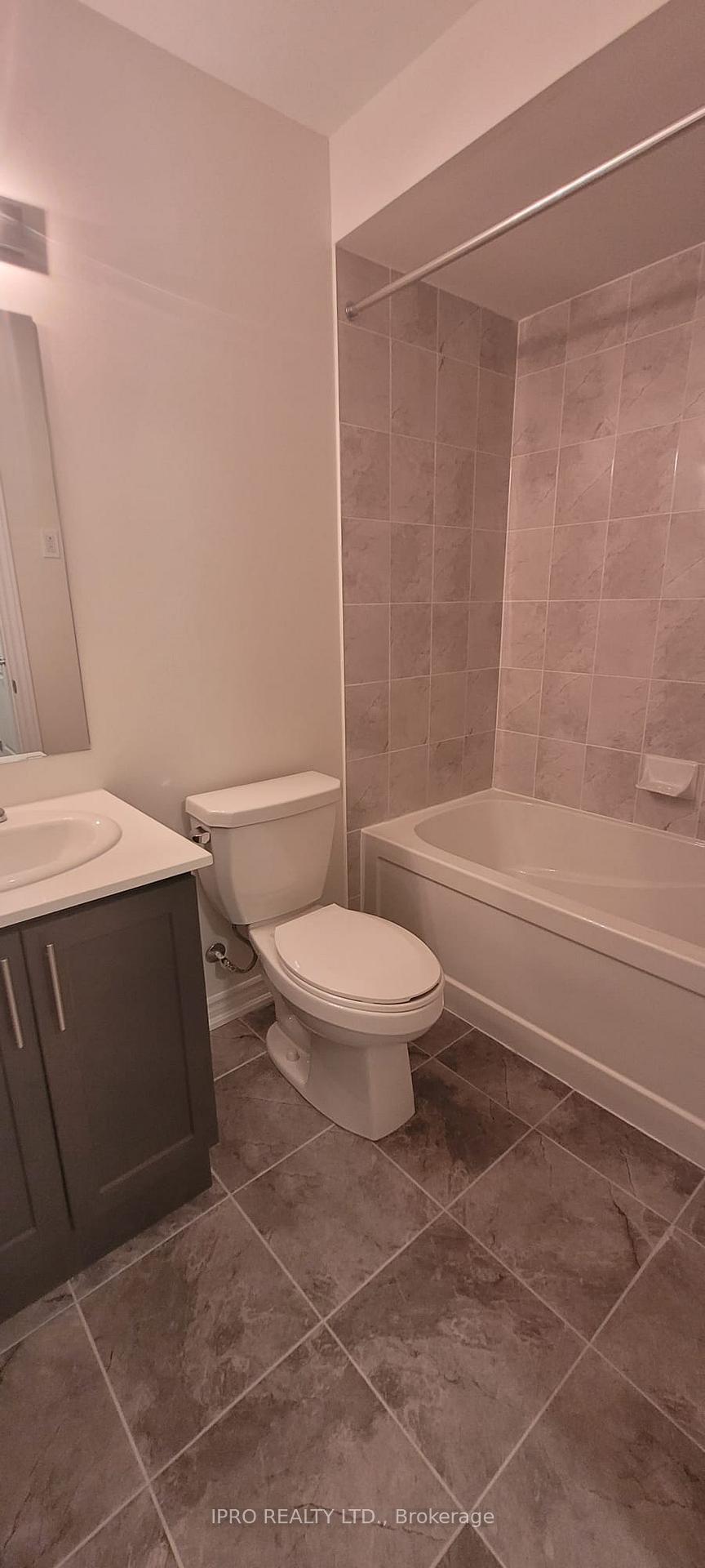 Photo 22 of Unit 11, 470 Beresford Path, Oshawa, Central — HOMEH