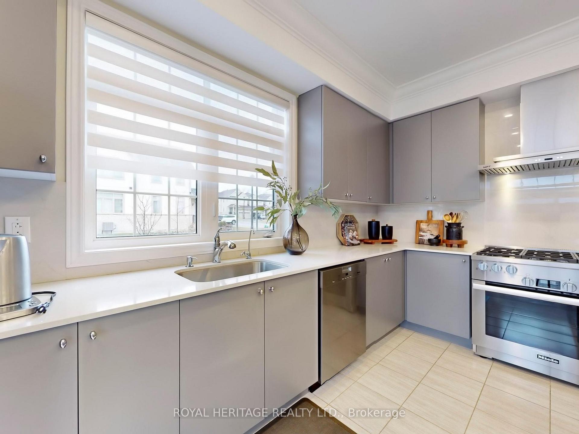Photo 10 of 48 Horizon Avenue, Cavan Monaghan, Cavan Twp — HOMEH