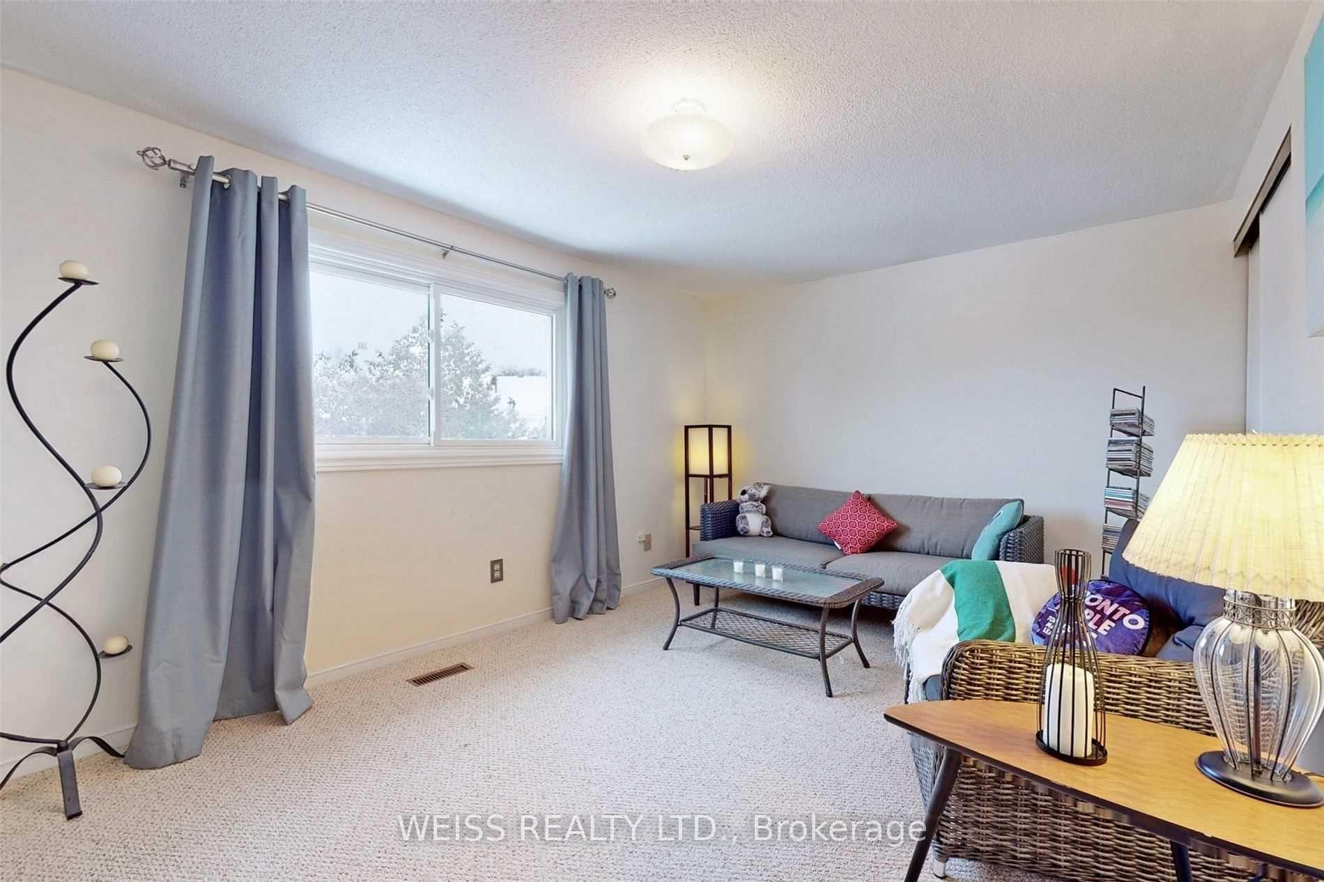 Photo 15 of 43 Walker Crescent, Ajax, South West — HOMEH