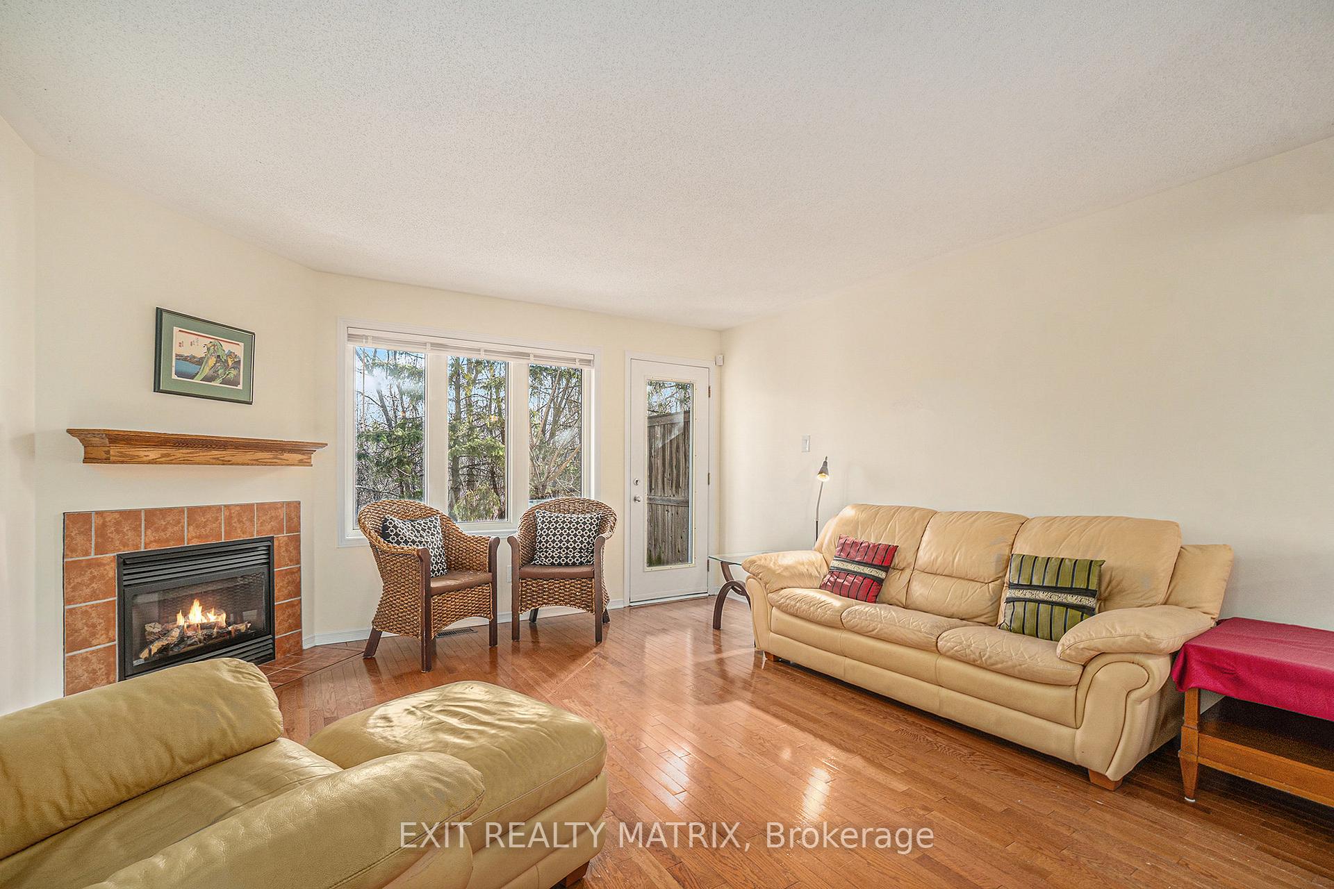 Photo 10 of 71 Strathaven Private, Ottawa, Cyrville — HOMEH