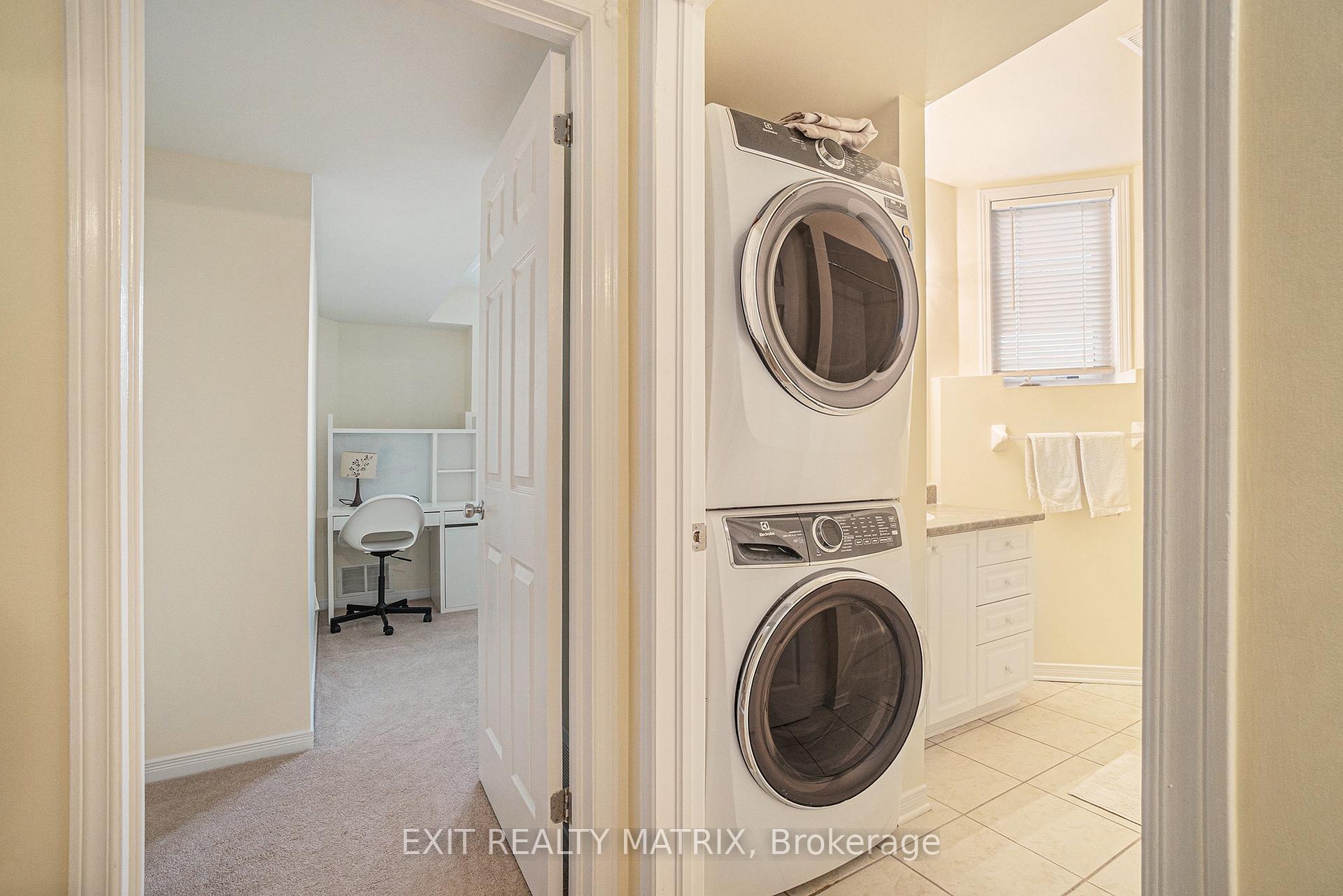 Photo 18 of 71 Strathaven Private, Ottawa, Cyrville — HOMEH