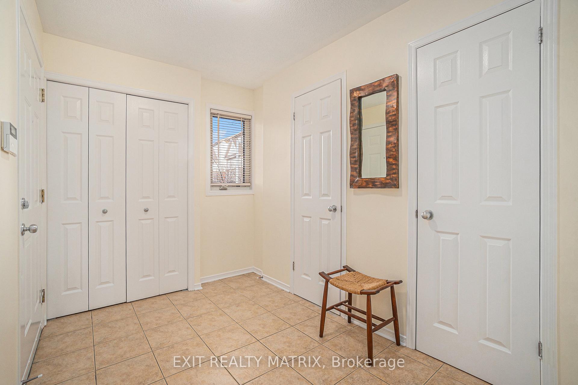 Photo 23 of 71 Strathaven Private, Ottawa, Cyrville — HOMEH