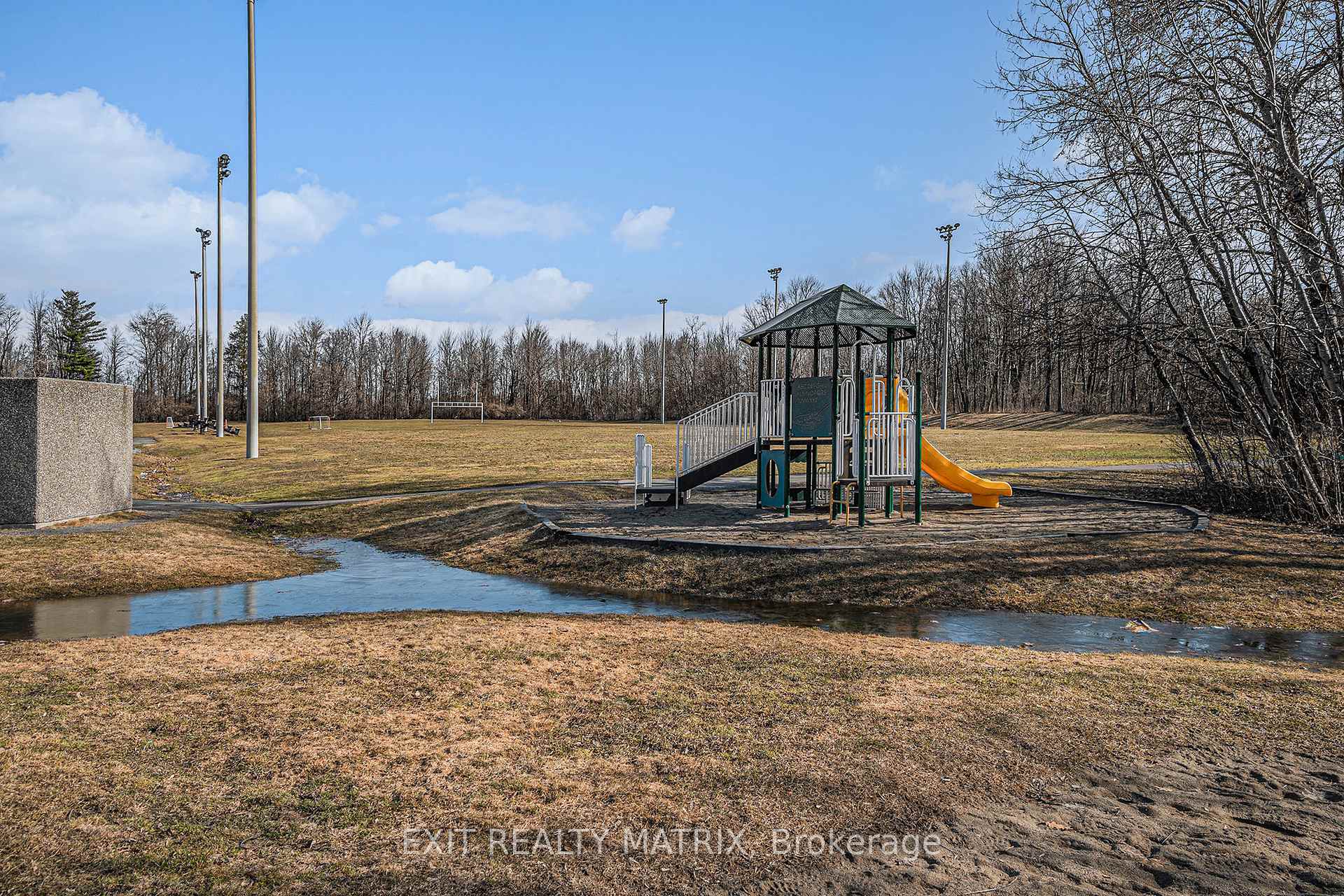 Photo 25 of 71 Strathaven Private, Ottawa, Cyrville — HOMEH