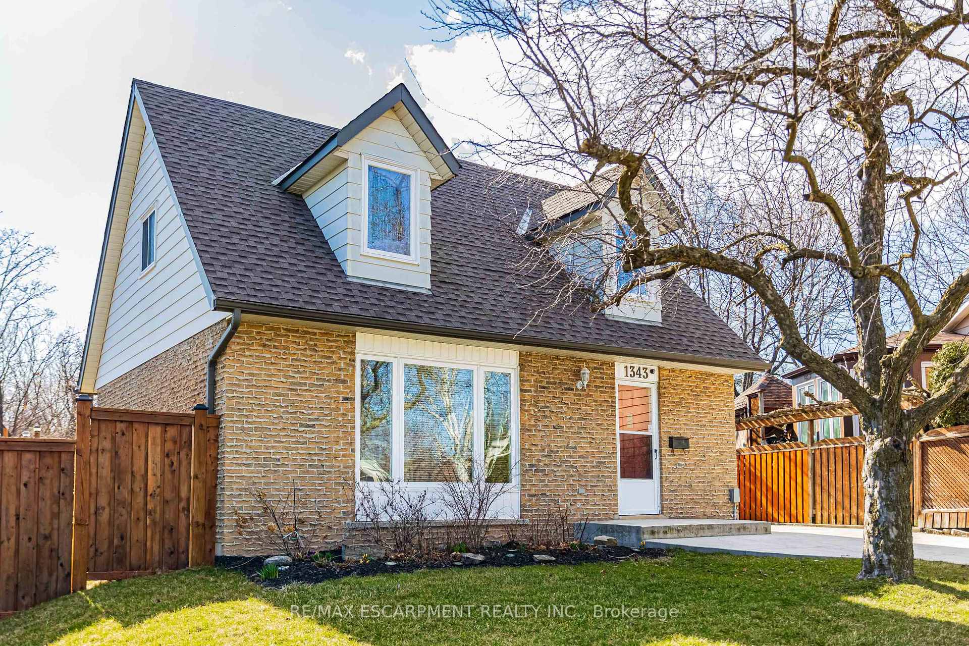 Front of 1343 Janina Boulevard
