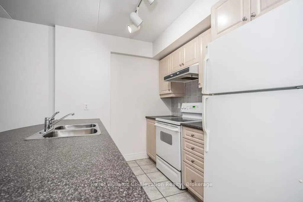 Photo 9 of Unit 208, 280 Aberdeen Boulevard, Midland — HOMEH