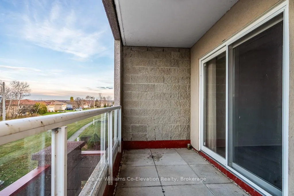 Photo 17 of Unit 208, 280 Aberdeen Boulevard, Midland — HOMEH