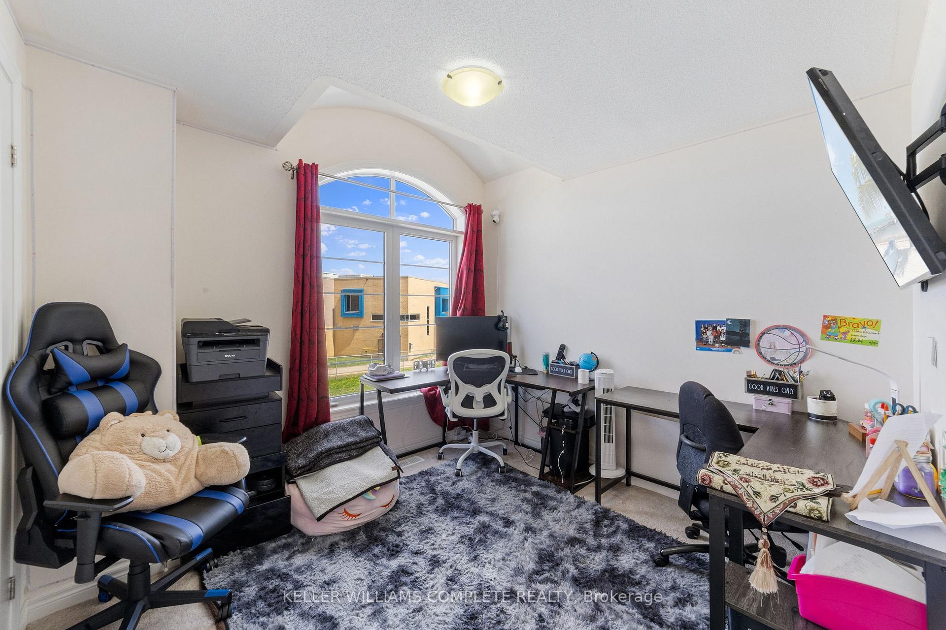 Photo 25 of 110 Robertson Road, Hamilton, Meadowlands — HOMEH