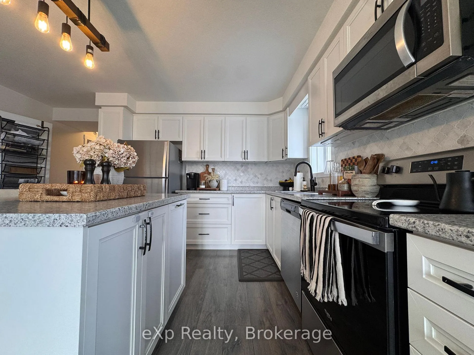 Photo 5 of Unit D8, 160 Rochefort Street, Kitchener — HOMEH