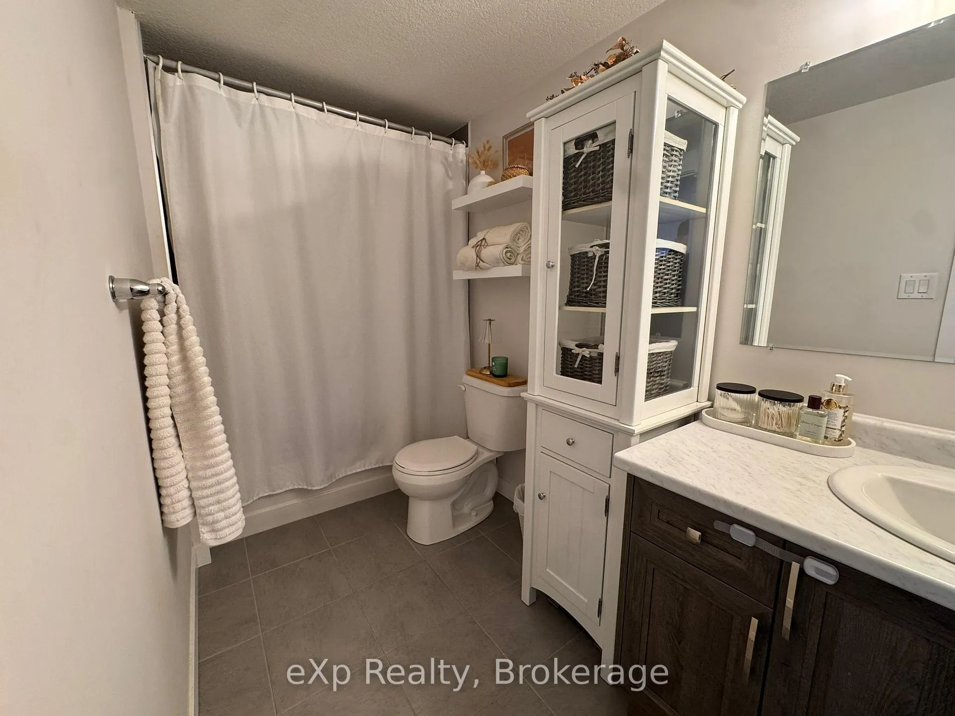 Photo 16 of Unit D8, 160 Rochefort Street, Kitchener — HOMEH