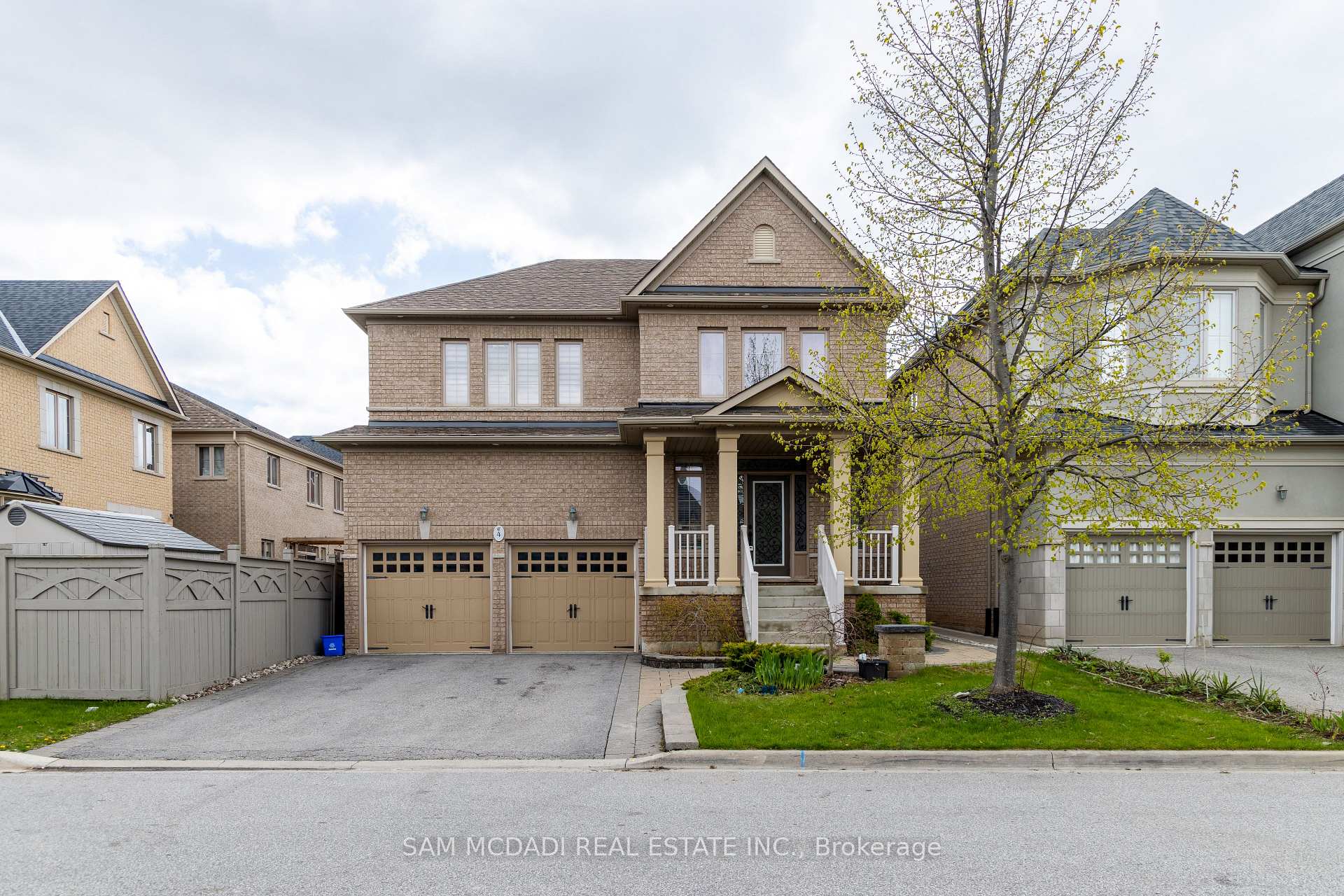 Front of 4 Jewelville Street
