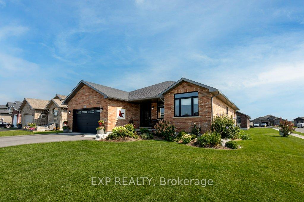 Front of 83 Essex Drive N