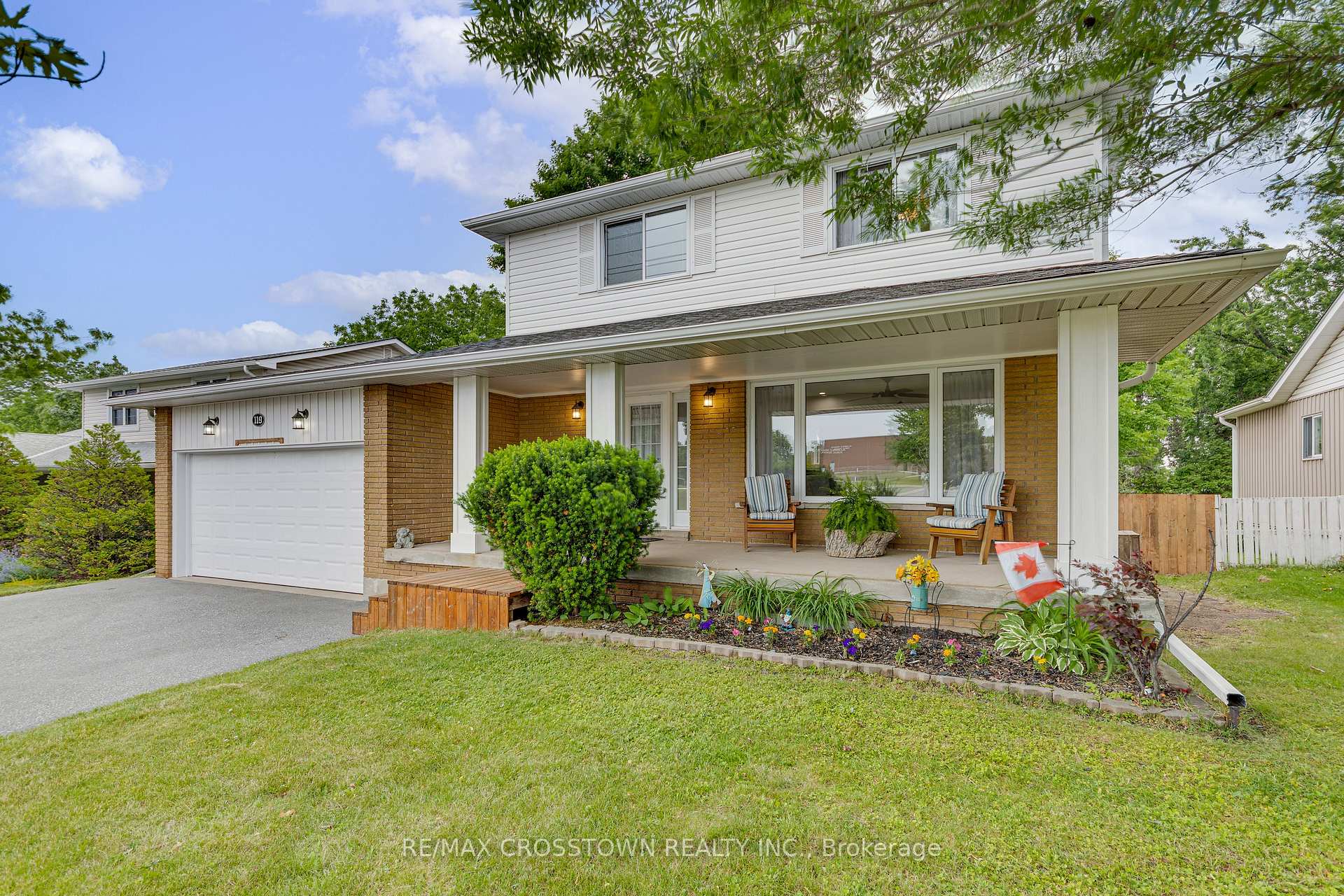 Photo 1 of 119 Bayview Drive, Barrie, Allandale Heights — HOMEH