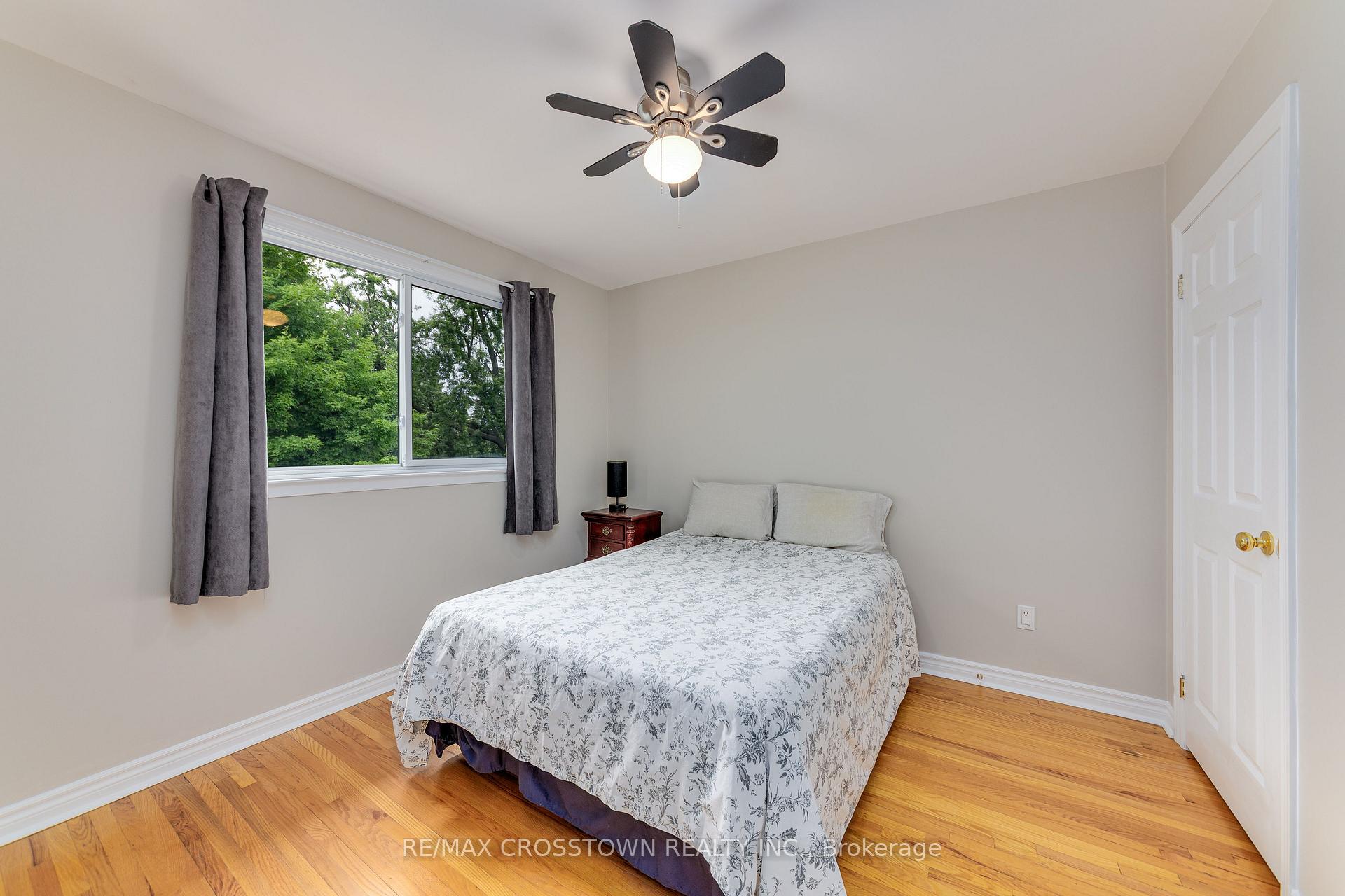 Photo 19 of 119 Bayview Drive, Barrie, Allandale Heights — HOMEH