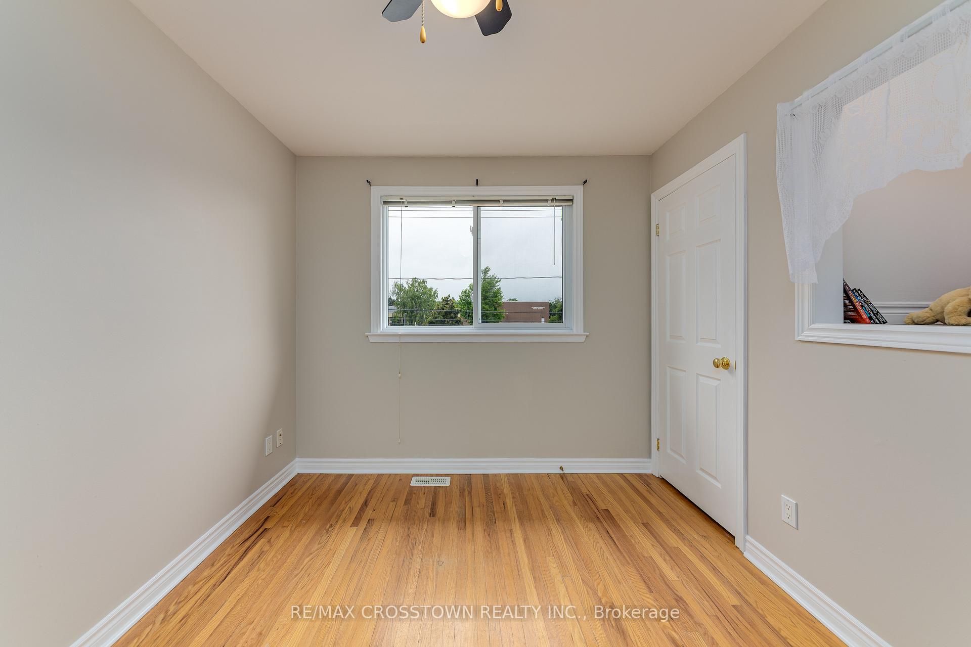 Photo 22 of 119 Bayview Drive, Barrie, Allandale Heights — HOMEH