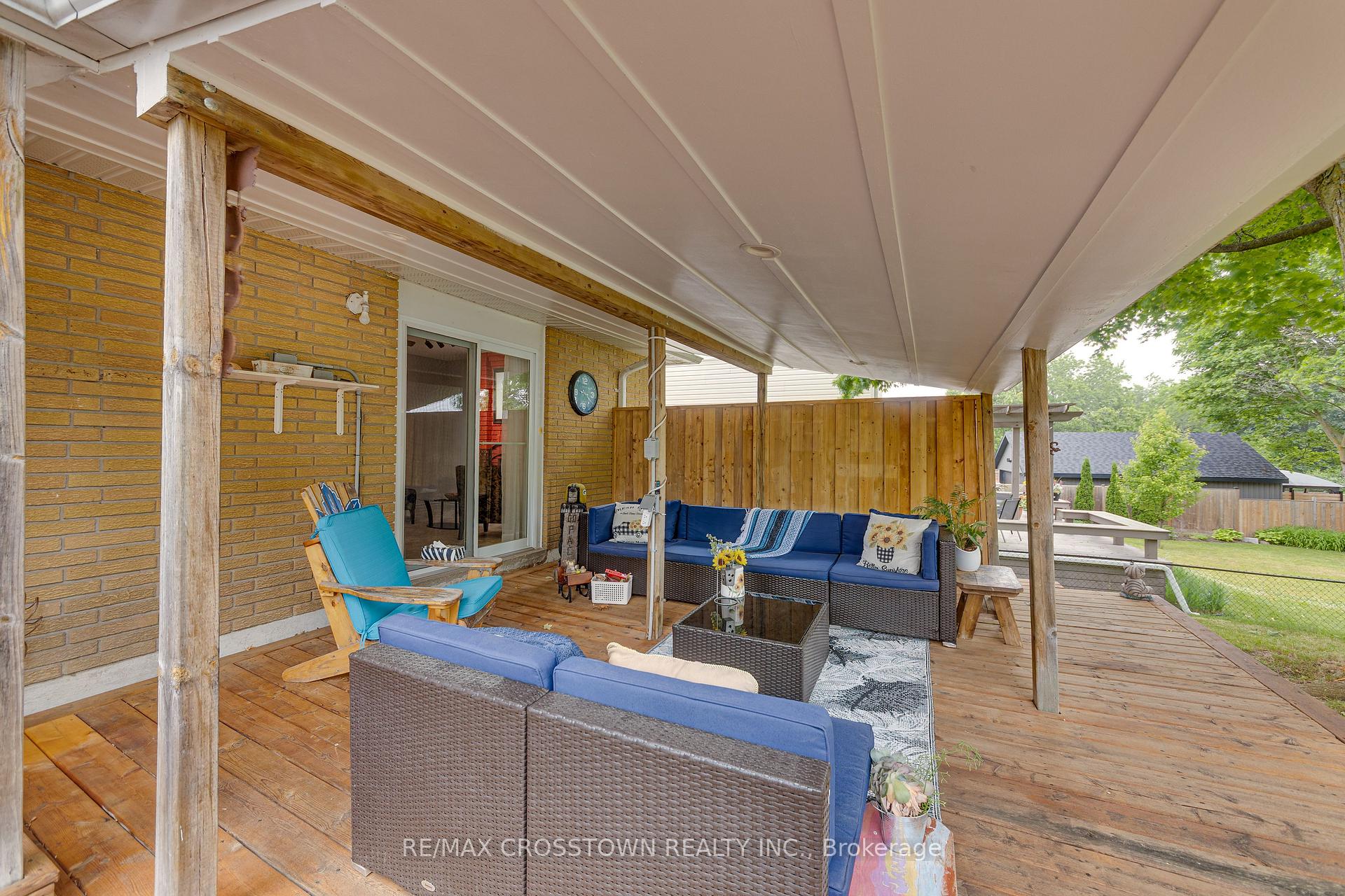 Photo 37 of 119 Bayview Drive, Barrie, Allandale Heights — HOMEH