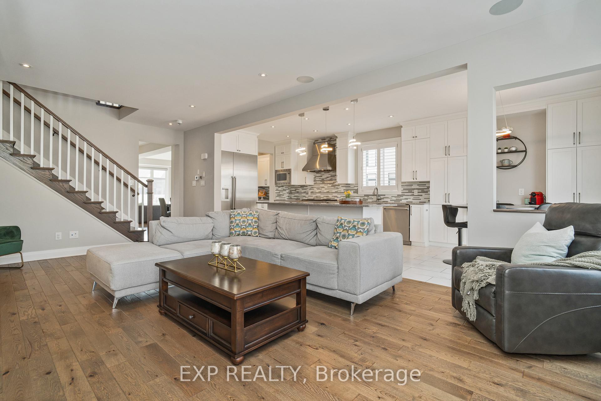 Photo 6 of 301 Serenade Crescent, Ottawa, Riverside South/Gloucester Glen — HOMEH