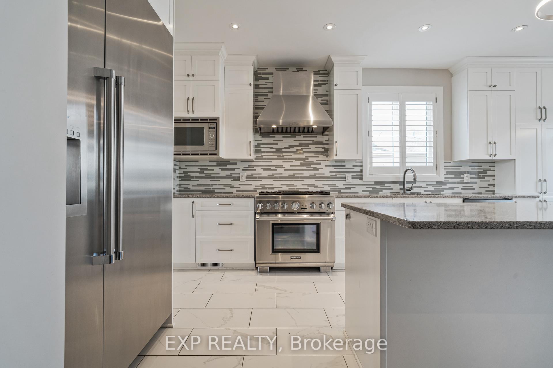 Photo 9 of 301 Serenade Crescent, Ottawa, Riverside South/Gloucester Glen — HOMEH