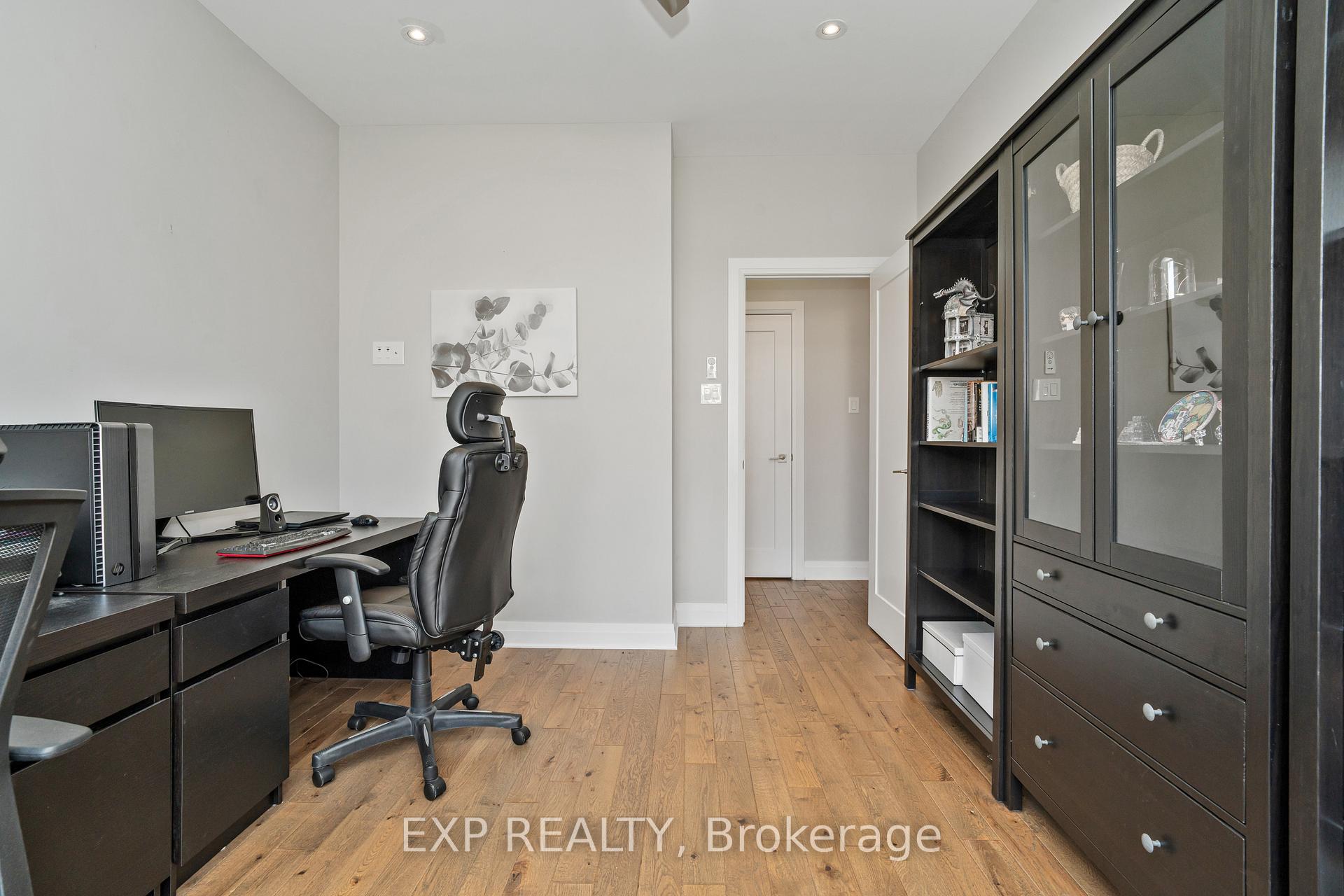 Photo 13 of 301 Serenade Crescent, Ottawa, Riverside South/Gloucester Glen — HOMEH