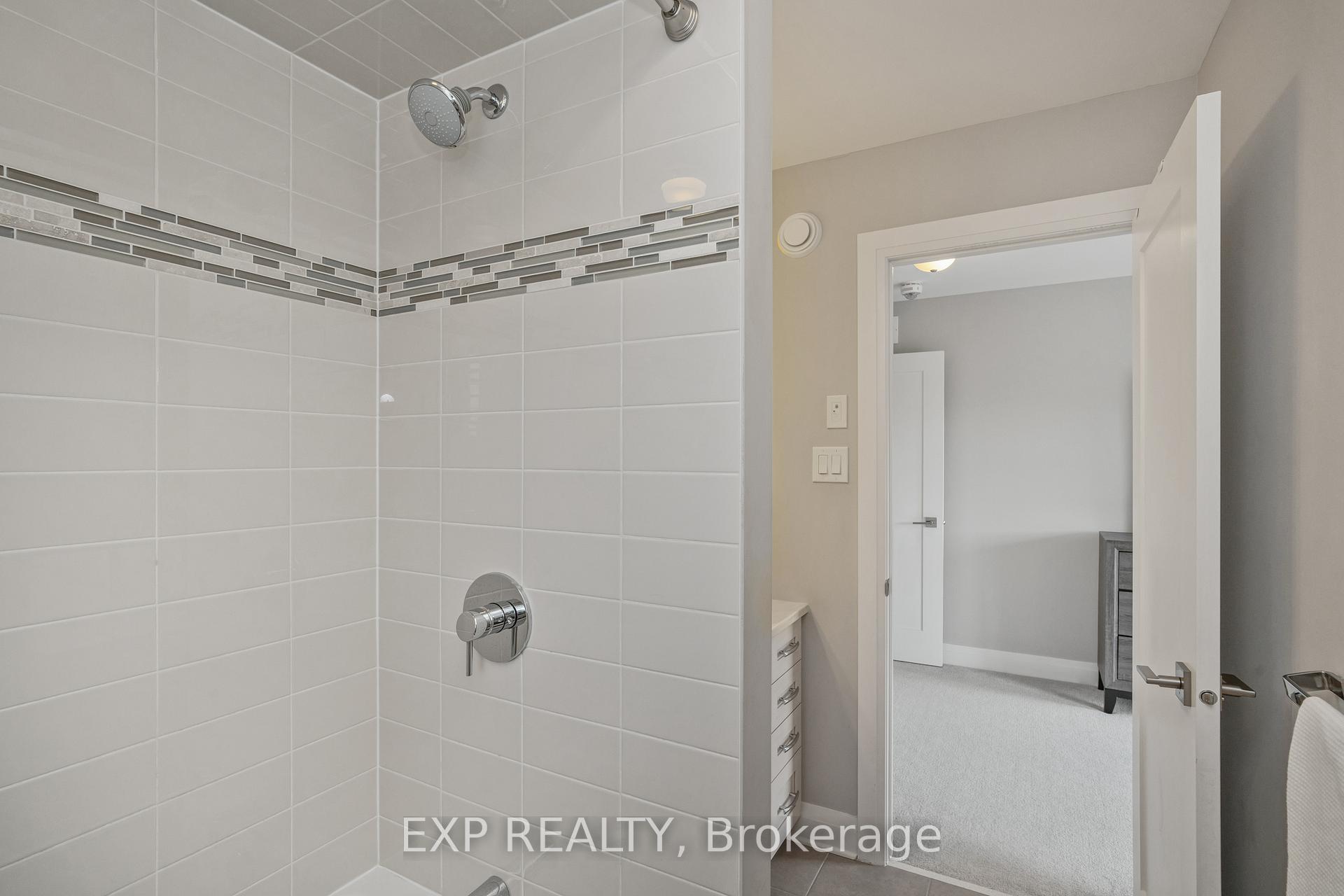 Photo 27 of 301 Serenade Crescent, Ottawa, Riverside South/Gloucester Glen — HOMEH